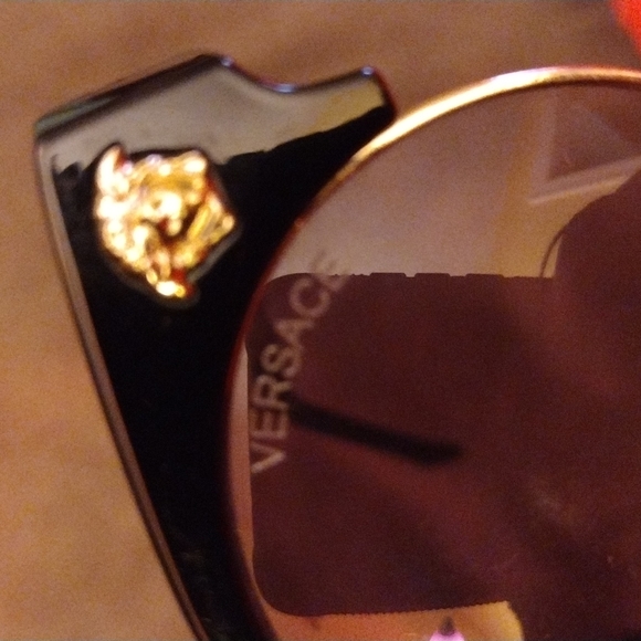 Versace Sunglasses - Picture 6 of 6